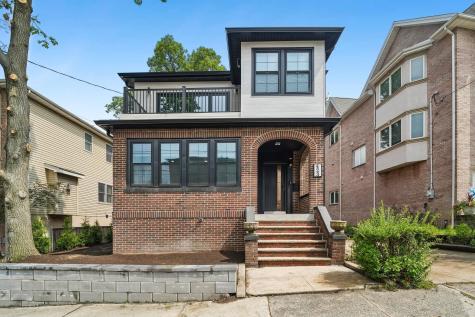 423 Aurora Avenue Cliffside Park NJ 07010