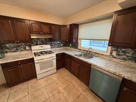 36 West 9th Street Bayonne NJ 07002