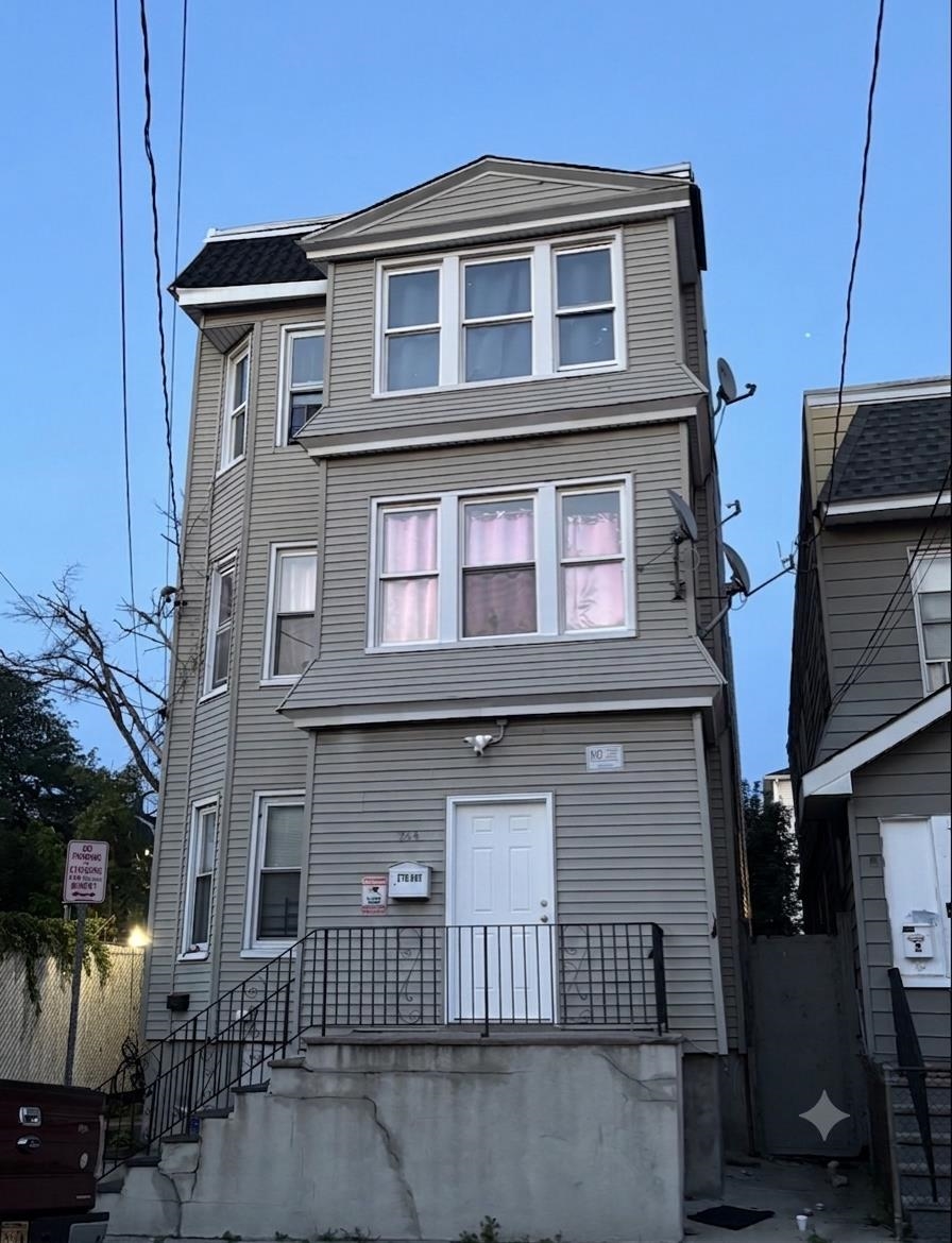 764 South 16th Street Newark NJ 07103
