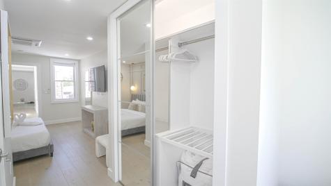 268 Old River Road Edgewater NJ 07020