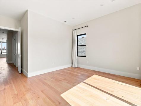 220 Freeman Avenue Jersey City NJ 07306