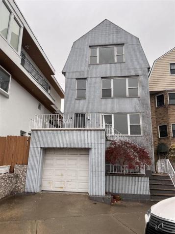 5107 Boulevard East West New York NJ 07093