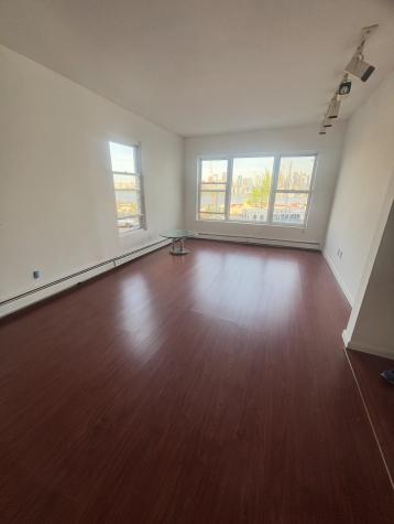 5107 Boulevard East West New York NJ 07093