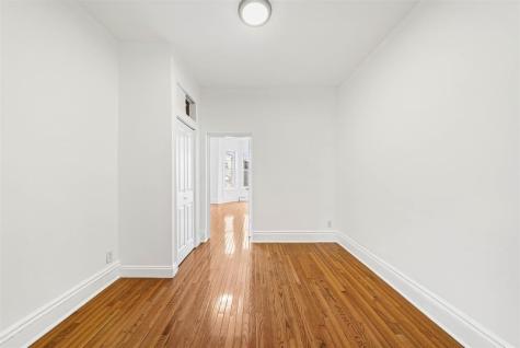 242 Palisade Avenue Jersey City NJ 07306