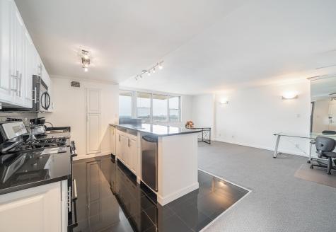 6040 Boulevard East West New York NJ 07093