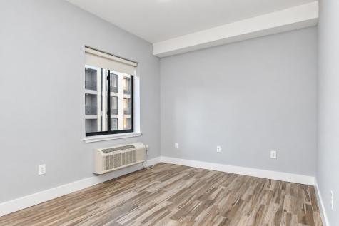 424 Whiton Street Jersey City NJ 07304