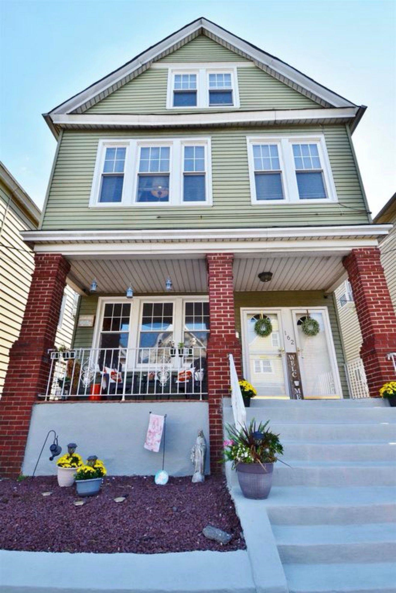 162 West 32nd Street Bayonne NJ 07002