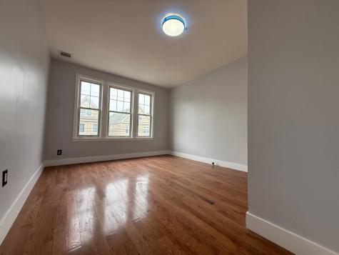 162 West 32nd Street Bayonne NJ 07002