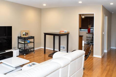 16 Exeter Road Jersey City NJ 07305