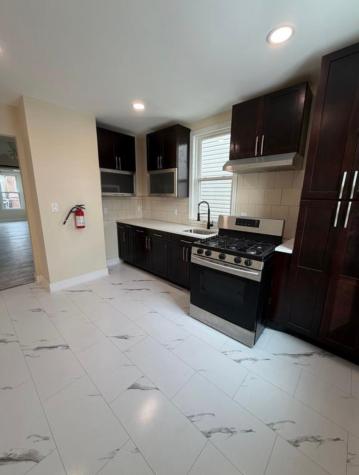 817 15th Street Union City NJ 07087