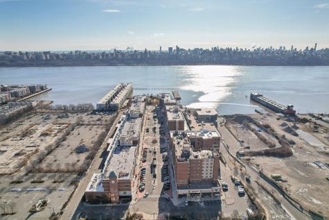 1110 City Place Edgewater NJ 07020