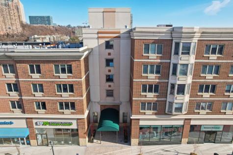 1110 City Place Edgewater NJ 07020