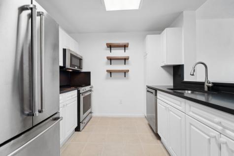 1110 City Place Edgewater NJ 07020