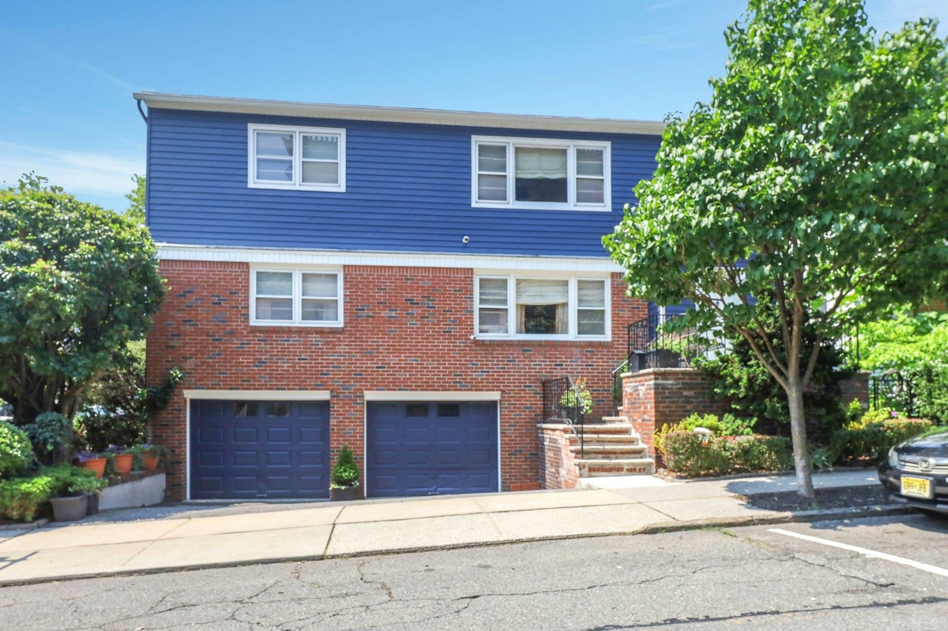 27 73rd Street North Bergen NJ 07047