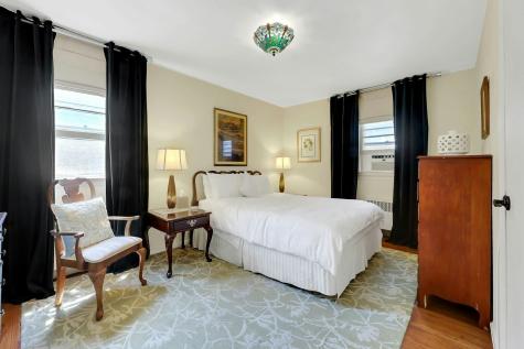 27 73rd Street North Bergen NJ 07047
