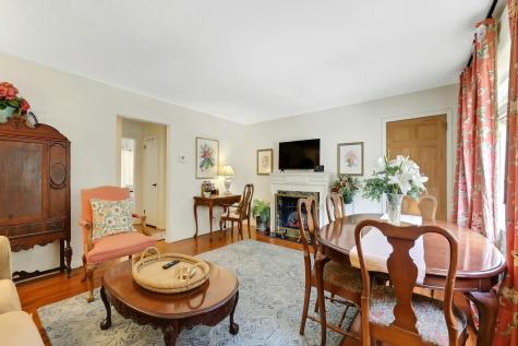 27 73rd Street North Bergen NJ 07047