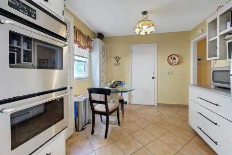 27 73rd Street North Bergen NJ 07047