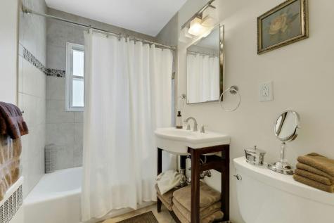 27 73rd Street North Bergen NJ 07047