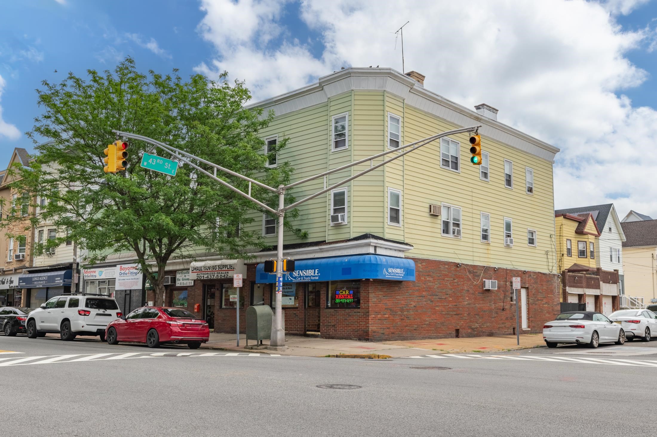 910-912 Broadway Bayonne NJ 07002