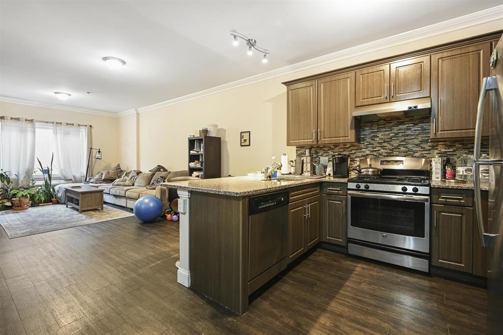 3611 Park Avenue Union City NJ 07087