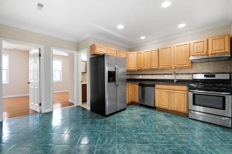 204 Dodd Street Weehawken NJ 07086