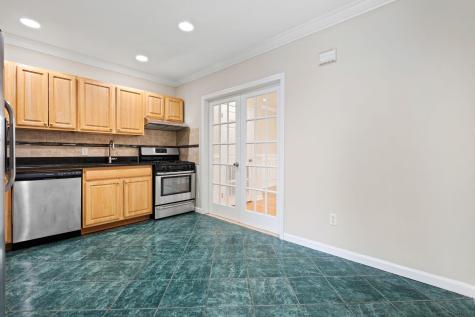 204 Dodd Street Weehawken NJ 07086