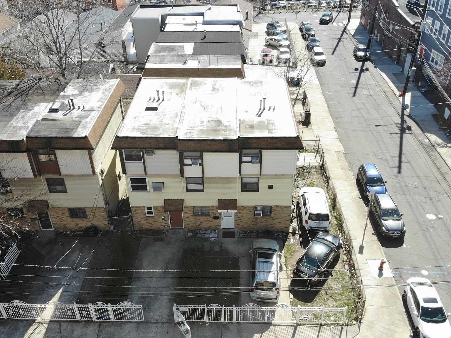 4 Gray Street Jersey City NJ 07302