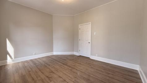 2212 Summit Avenue Union City NJ 07087