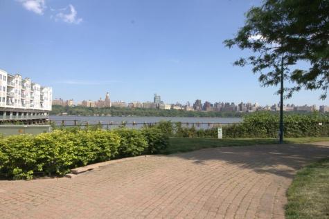 340 The Promenade Edgewater NJ 07020