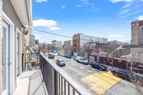 411 11th Street Union City NJ 07087