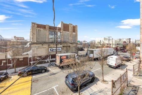 411 11th Street Union City NJ 07087