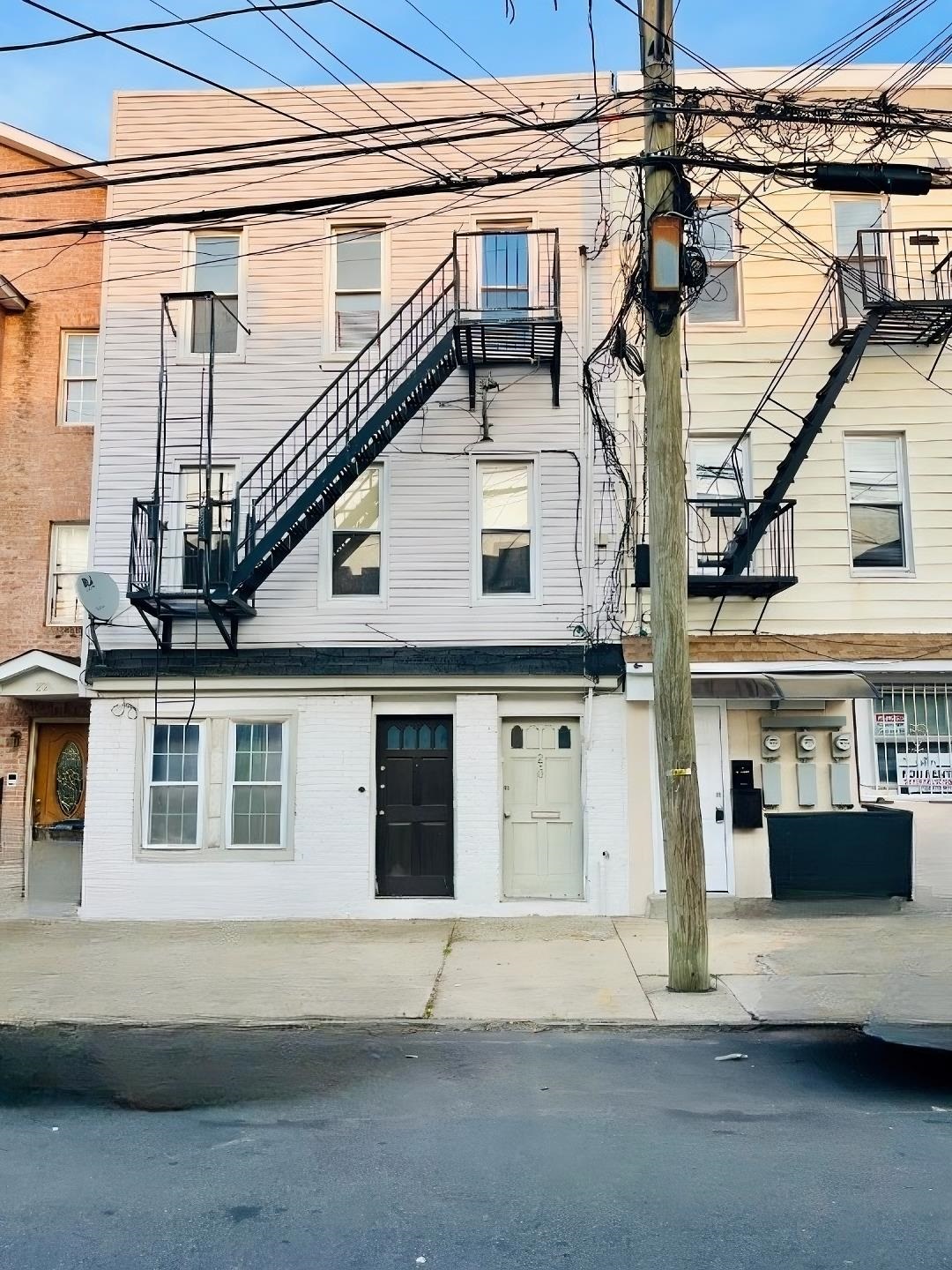 20 Wallis Avenue Jersey City NJ 07306