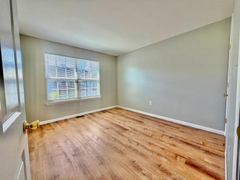 6 Mcmartin Court Jersey City NJ 07305