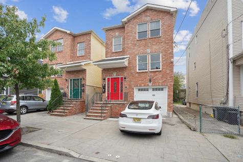 162 Pine Street Jersey City NJ 07304
