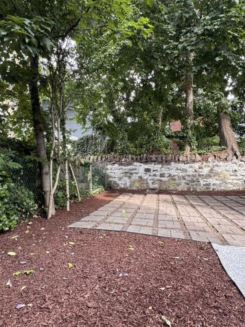 118 Parkview Avenue Weehawken NJ 07086