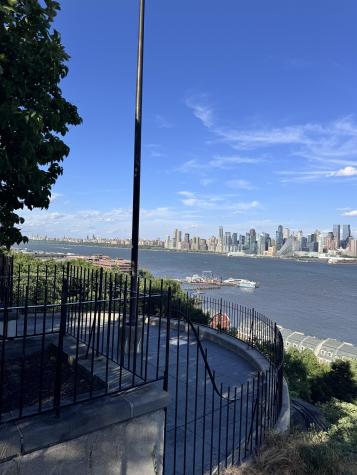 118 Parkview Avenue Weehawken NJ 07086