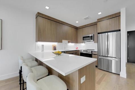 8404 4th Avenue North Bergen NJ 07047