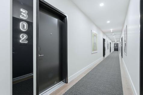 8404 4th Avenue North Bergen NJ 07047