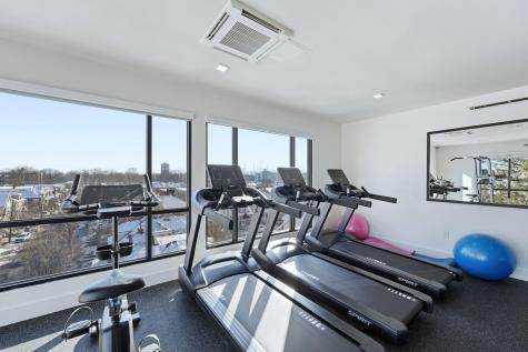 8404 4th Avenue North Bergen NJ 07047