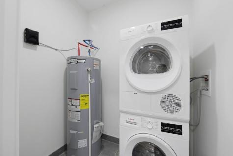 8404 4th Avenue North Bergen NJ 07047