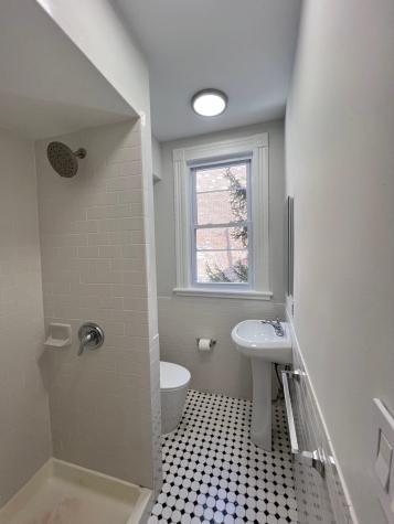 492 Monmouth Street Jersey City NJ 07302