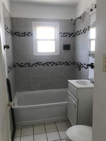 18 Kelly Parkway Bayonne NJ 07002