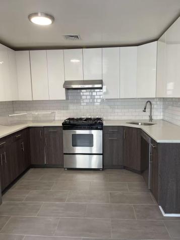 696 A Avenue E Bayonne NJ 07002-0000