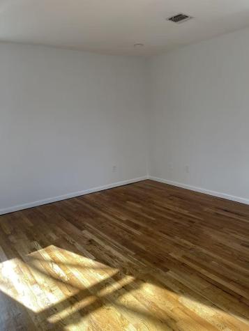 696 A Avenue E Bayonne NJ 07002-0000