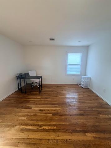 696 A Avenue E Bayonne NJ 07002-0000
