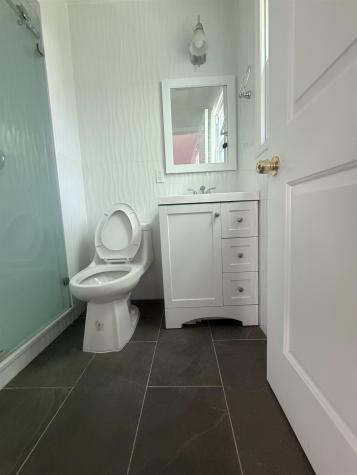 696 A Avenue E Bayonne NJ 07002-0000