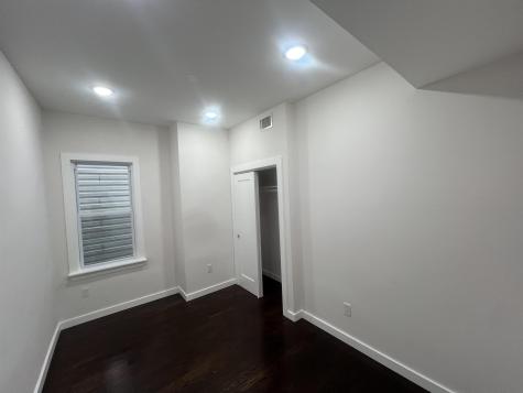 218 49th Street Union City NJ 07087