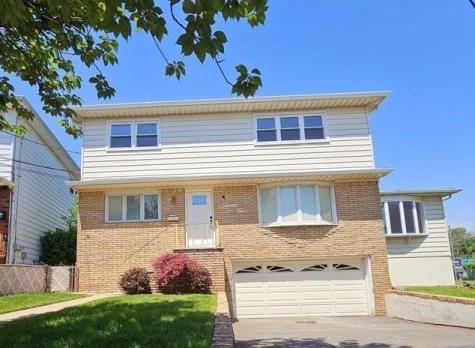 22 Kennedy Court Lyndhurst NJ 07071