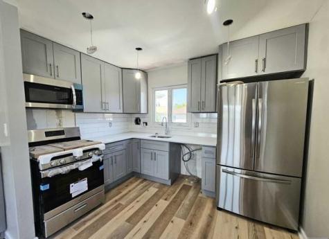 22 Kennedy Court Lyndhurst NJ 07071