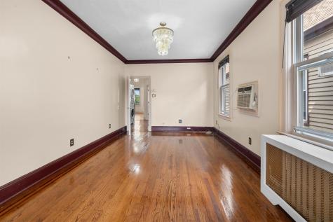 13 West 27th Street Bayonne NJ 07002